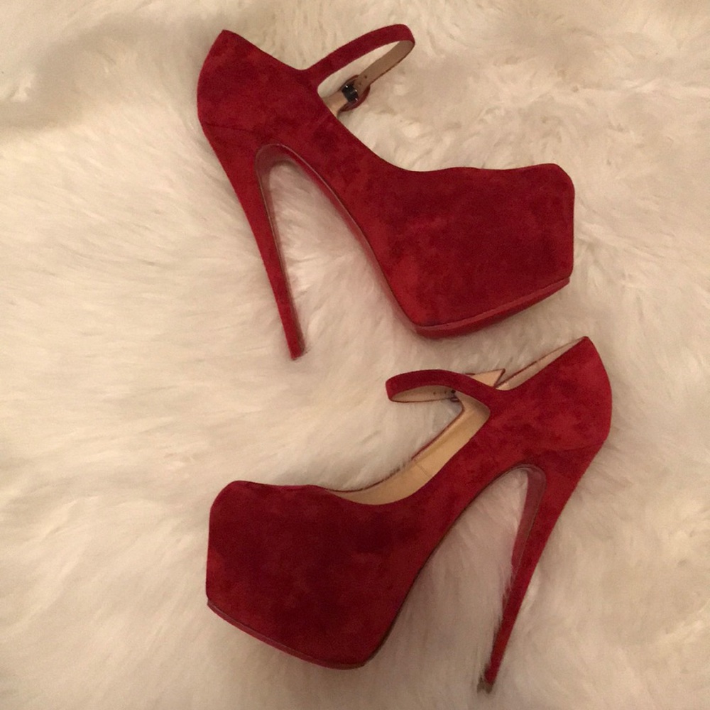 Lady Daf Christian Louboutin heels